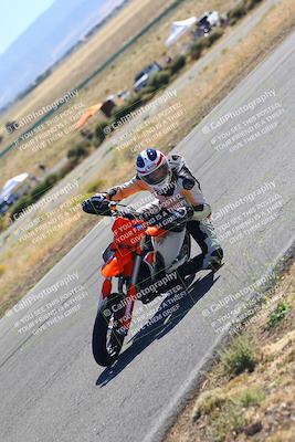 media/Oct-15-2023-TrackXperience (Sun) [[85198ff50b]]/Group 2/session 4 turn 3/